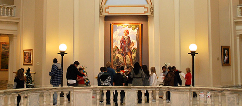 Students viewing artwork in the Oklahoma State Capitol