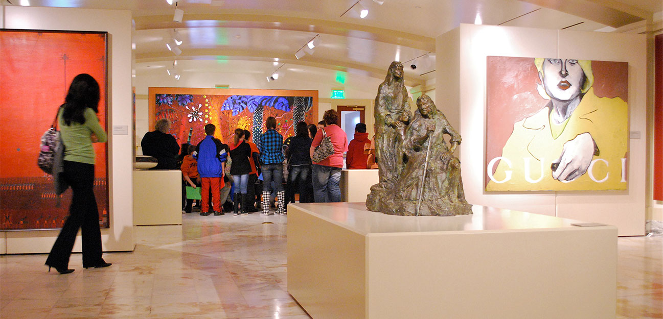 Students touring the Oklahoma State Capitol art