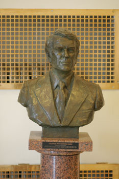 Governor George Patterson Nigh, January 6, 1963 - January 14, 1963,
January 3, 1979 - January 8, 1979
January 8, 1979 - January 15, 1982
January 15, 1982 - January 13, 1986
by Leonard D. McMurry